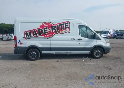 2017 Ford Transit-250 z USA, uszkodzony, nr VIN 1FTYR2DM2HKA70763
